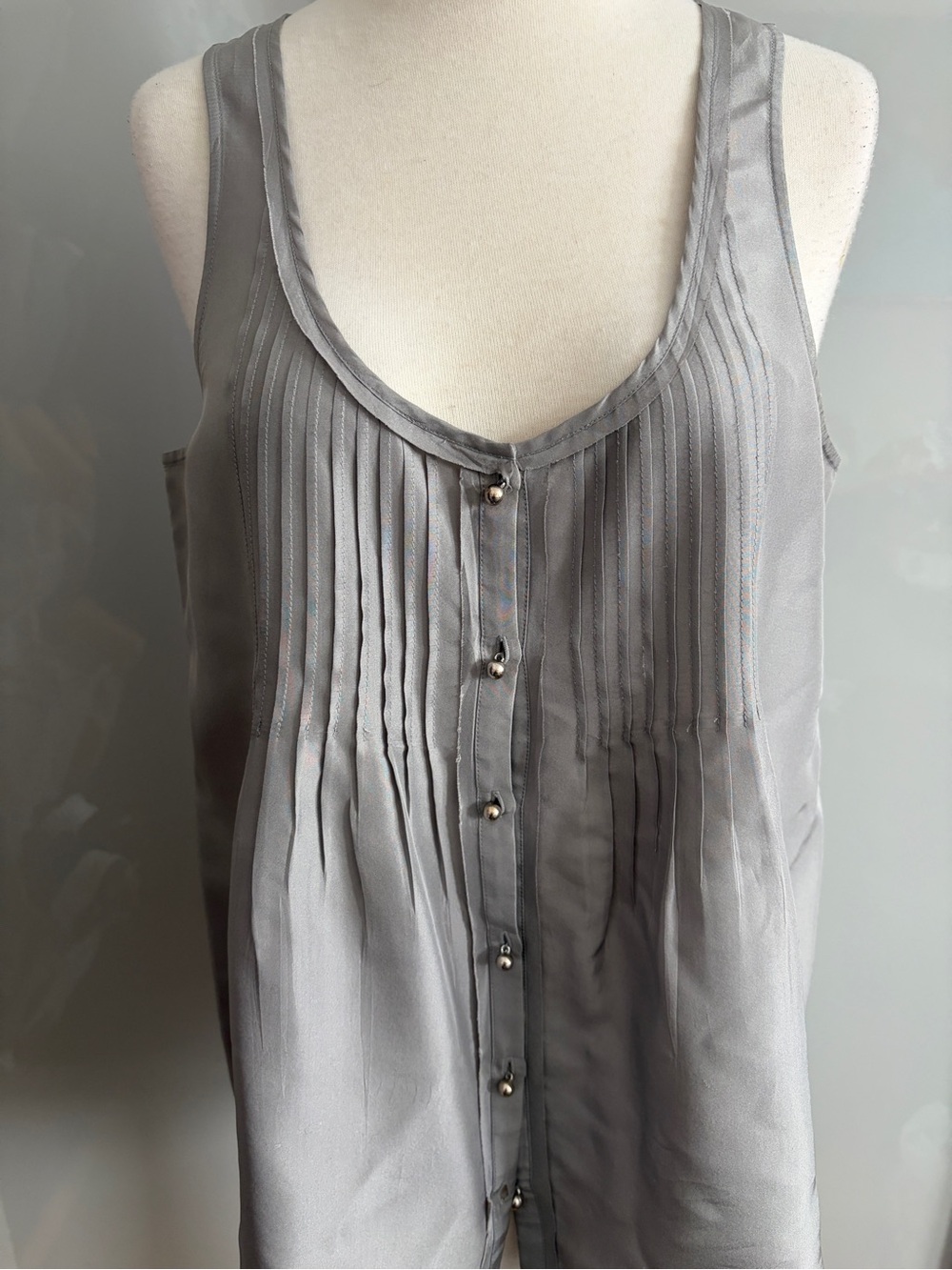 JCrew Sleeveless Pleated Button-Front Tank Top - Gray